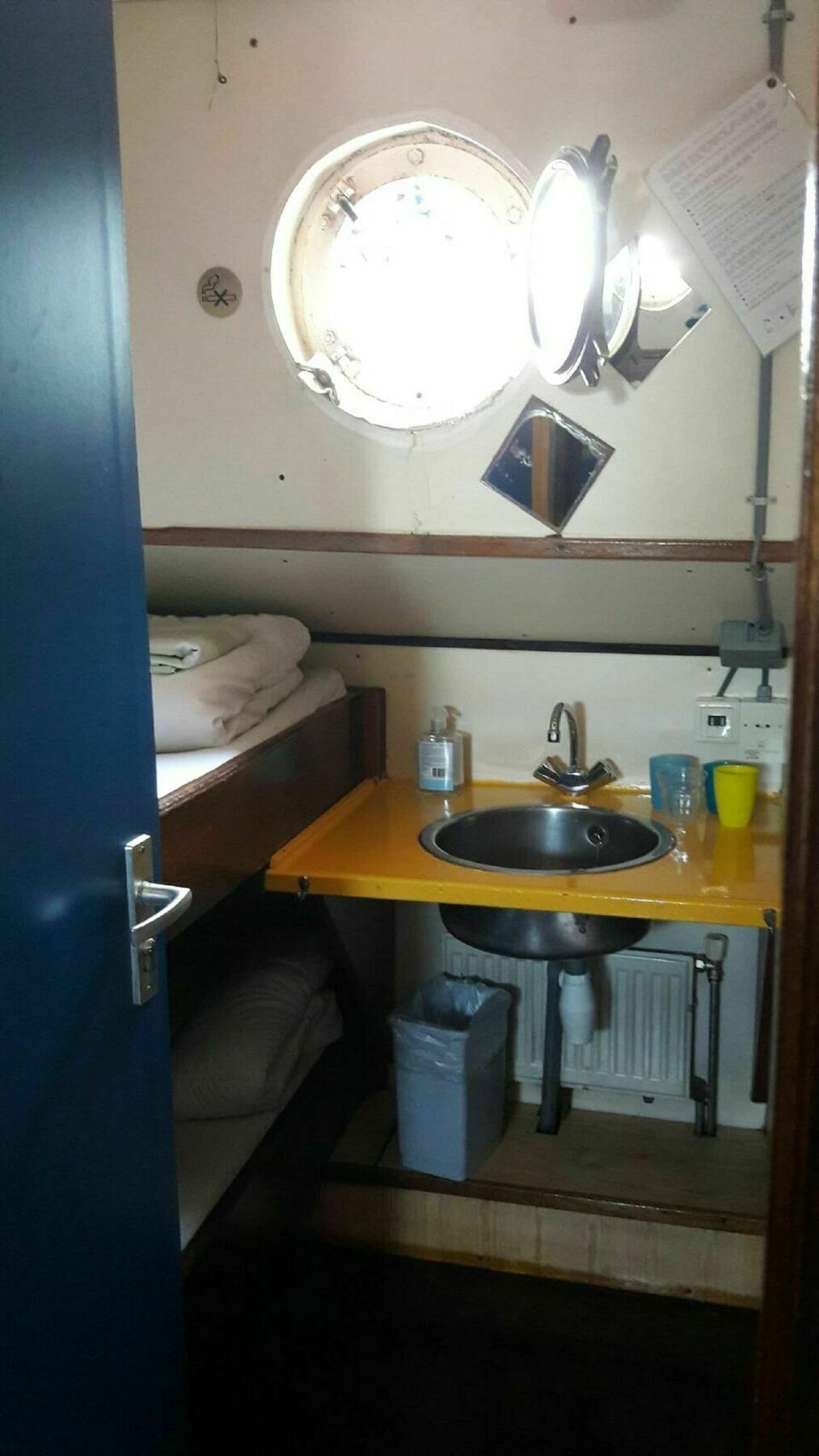 Intersail Hostel - Avontuur Άμστερνταμ Εξωτερικό φωτογραφία